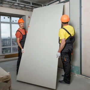 Pose de plaques de plâtre pour réorganiser un espace